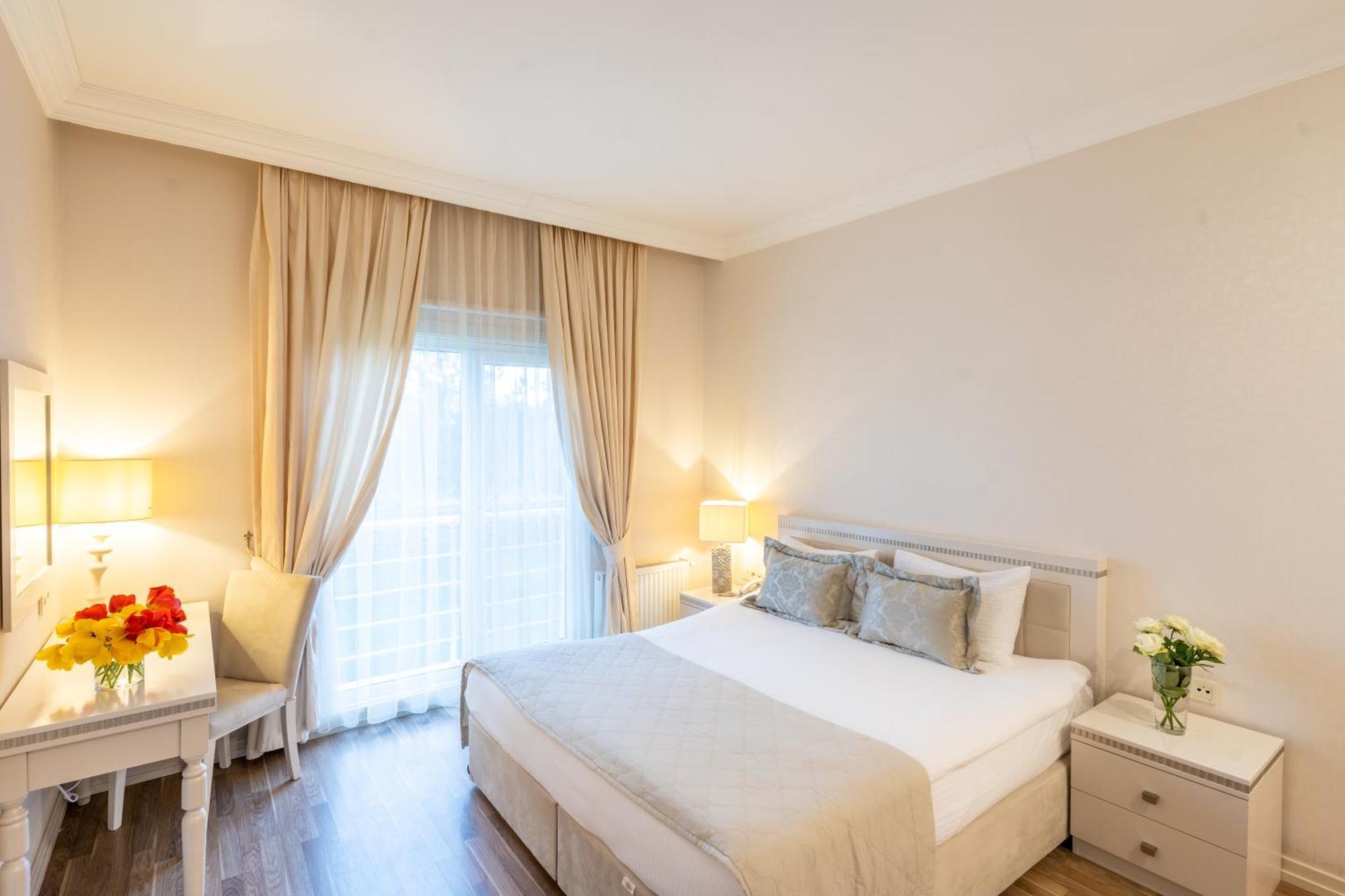 Qafqaz Riverside Hotel Gabala Exteriér fotografie A bedroom at the hotel