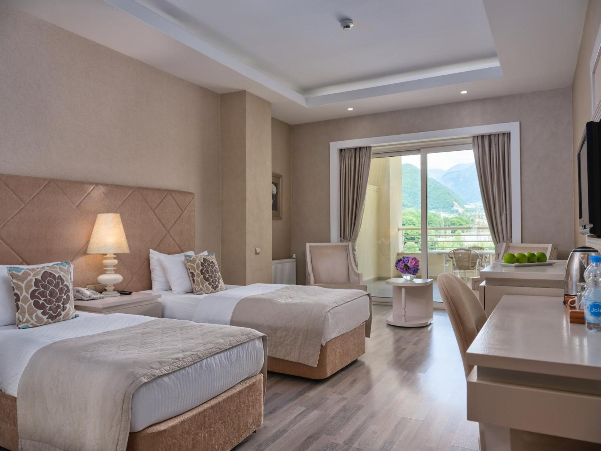 Qafqaz Riverside Hotel Gabala Exteriér fotografie Deluxe Room